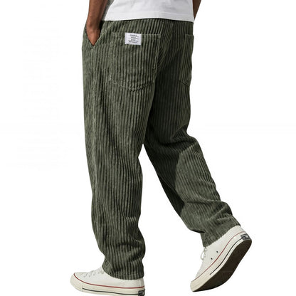 Cómodo pantalón de pana para hombre